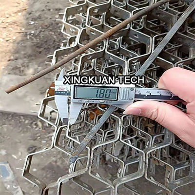 AISI 304 Hex Metal Mesh Ogniotrwała podszewka Flex Metal 1,8X20X50mm